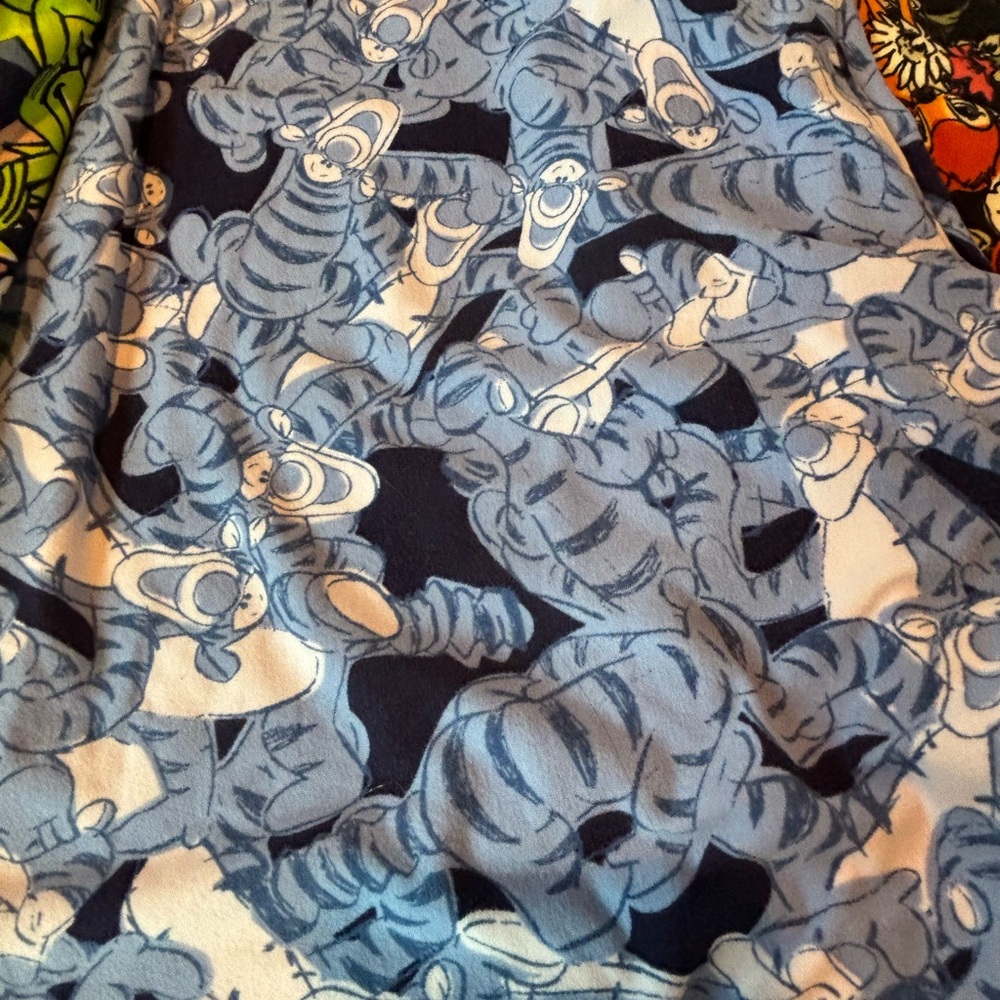 LuLaRoe Leggings Lot of 6 Cartoon & Disney Style Character Prints. Size 12* - Picture 6 of 10